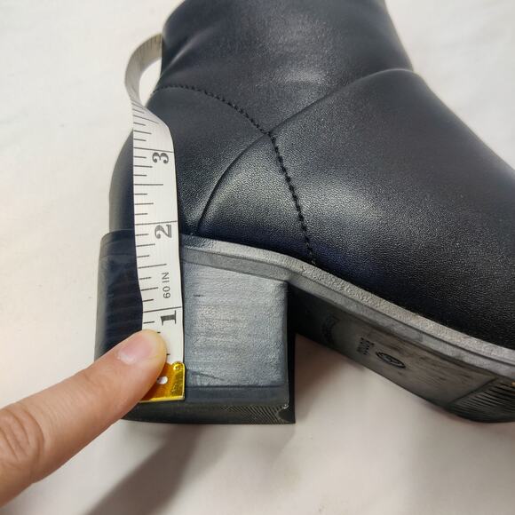 Blondo Eileen Waterproof Black Leather Heeled Ankle Booties Pointed Toe 6.5 - Picture 12 of 15